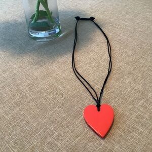 Sziska coral colour necklace